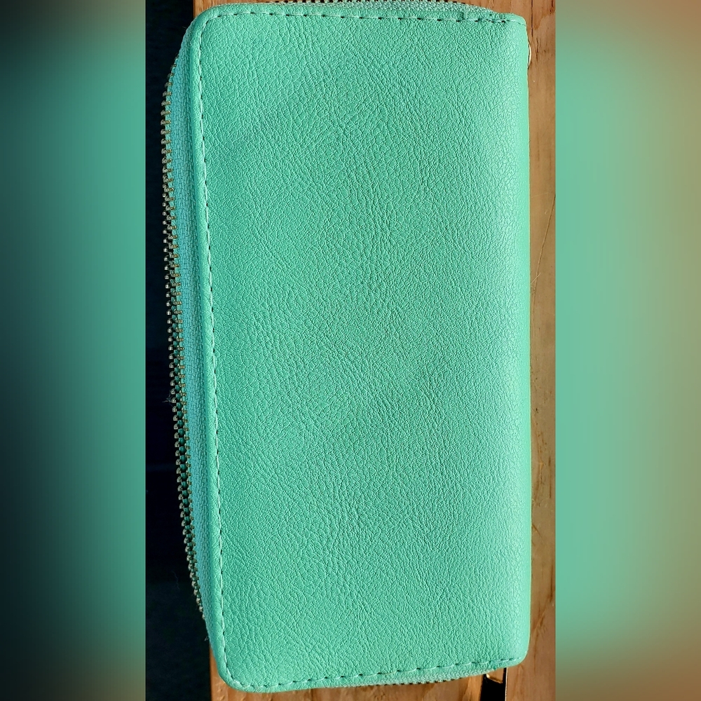 Wallet - Picture 2 of 3